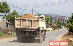 Xe hết "đát" trên QL27: Chính quyền nói không, công an chưa đủ quyền