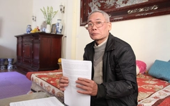 Người kiện Chủ tịch huyện bị khủng bố bằng chất bẩn thua kiện