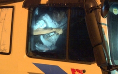 Phạt "ma men" tông xe công an, cố thủ trong xe 23 triệu đồng