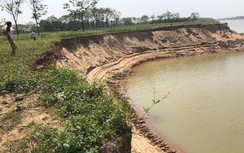 Dân quây "bắt" Phó chủ tịch xã vì... nghi tiếp tay cho cát tặc