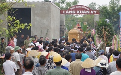 Tang thương xóm chài tiễn đưa 3 thủy thủ bị ngạt khí