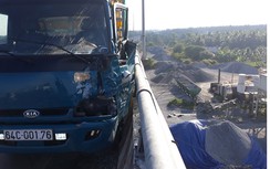 Bến Tre: Va chạm với xe tải, thanh niên tử vong tại chỗ