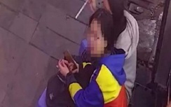 Xôn xao video "hành động lạ" của nữ sinh trong quán trà sữa