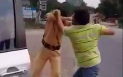 Điều tra thanh niên vừa đấm CSGT vừa hô "công an uýnh dân"