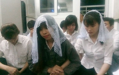 “Con mồi” của "Hội thánh đức chúa trời" là những ai?