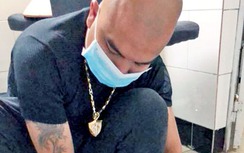 Người đàn ông xăm trổ và duyên nghiệp với những hài nhi