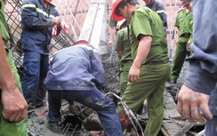 Nguyên nhân vụ sập giàn giáo khiến 2 công nhân tử vong