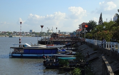 Siết quản lý dẹp nạn "cò", tự ý tăng giá ở bến Ninh Kiều