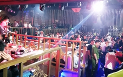 Đột kích quán bar DC Club: Mời 70 người đến trụ sở công an