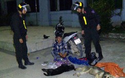 Hai vợ chồng đi trộm chó gặp ngay cảnh sát