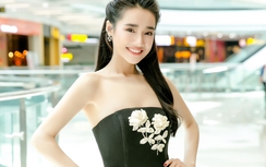 Sau nhiều sóng gió, Nhã Phương ngày càng gợi cảm không ngờ