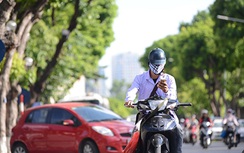 Dùng điện thoại khi lái xe nguy cơ tai nạn cao gấp 4 lần