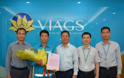 Trao thư của Bộ trưởng tới nhân viên hàng không trả khách 1,1 tỷ