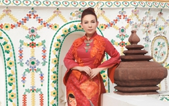 Ở tuổi 45, Phi Nhung vẫn đẹp mặn mà khi diện áo dài