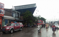 Tin mới về bảng quảng cáo “khổng lồ” đè chết người ở TP.HCM