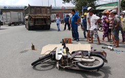 Người đàn ông tử vong thương tâm dưới bánh xe ben