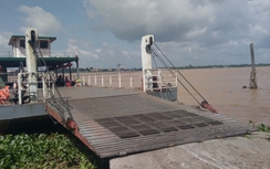 Vì sao không khởi tố vụ bé gái rơi xuống sông khi qua phà?