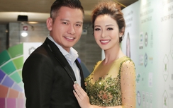 Jennifer Phạm diện đầm xuyên thấu, tình tứ bên chồng doanh nhân