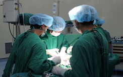 Quý ông 45 tuổi gãy "của quý" khi đang ân ái