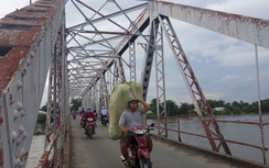 Cận cảnh cây cầu hơn 100 tuổi ở Sài Gòn sắp phải tháo dỡ