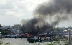 Cháy lớn gần chợ nổi Cái Răng, người dân không kịp trở tay