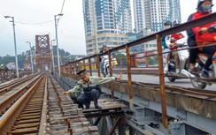 Kể chuyện người gác cầu Long Biên trăm tuổi