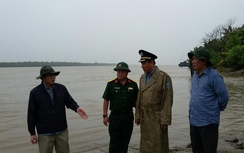 Bão số 9 qua Tiền Giang- Bến Tre: Mưa to ở vùng ven biển