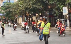Nhóm phượt thủ tự ý chặn ngã tư bị đề nghị xử lý