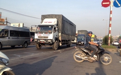 Băng qua đường, người đàn ông bị xe container cán tử vong trên QL51