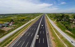 Xác minh, xử nghiêm ô tô lùi trên cao tốc Hà Nội-Hải Phòng