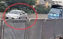 Xác minh, xử lý ô tô lùi trên đường Vành đai 3 trên cao