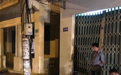 2 thanh niên đi xe máy tông vào nhà dân, tử vong trong đêm