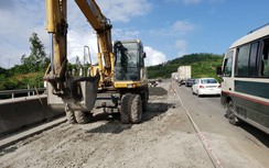 Xem xét rút phép thi công đơn vị chậm sửa ổ gà QL1