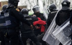 Video: Nhóm sát thủ giết 4 cảnh sát Mexico rồi tung clip lên Youtube