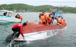 Điều tra vụ lật ca nô làm 2 người chết ở vịnh Nha Trang