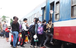 Khách còn cơ hội mua vé tàu Tết?