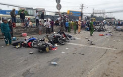 Xe đâm hàng chục xe máy ở Long An chạy thêm 400m mới dừng