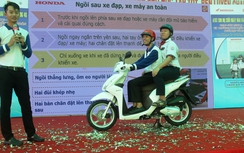 Sôi nổi tuyên truyền ATGT cho hơn 2.000 học sinh trường Trần Quốc Toản