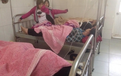 Hơn 100 công nhân nhập viện sau bữa trưa