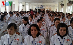 Thí điểm cấp giấy phép đưa người lao động đi làm việc nước ngoài