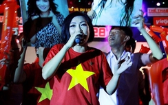 Phương Thanh nhảy cực sung cổ vũ các VĐV dự SEA Games 28