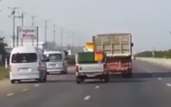 Xe tải đánh võng, tạt đầu trên cao tốc như phim hành động