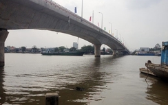 Nữ sinh để 400.000 đồng trên cầu rồi nhảy sông tự tử