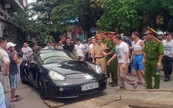 Tài xế Porsche cố thủ trong xe bị tước GPLX 1 tháng