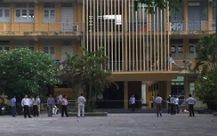 Rơi từ tầng 4 ĐH Bách Khoa, một phụ nữ tử vong