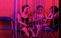 Bắt giữ ổ nhóm massage kích dục "hai ngón"