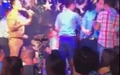 Tuấn Hưng lên tiếng sau sự cố khán giả ném ly lên sân khấu