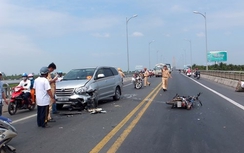 Ùn tắc kéo dài 5 km trên cầu Rạch Miễu sau TNGT