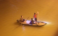 Tìm thấy thi thể bác sĩ nhảy sông Lam tự tử