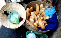 Độc giả ngỡ ngàng "9X cướp bánh mì, án 3 -10 năm tù"